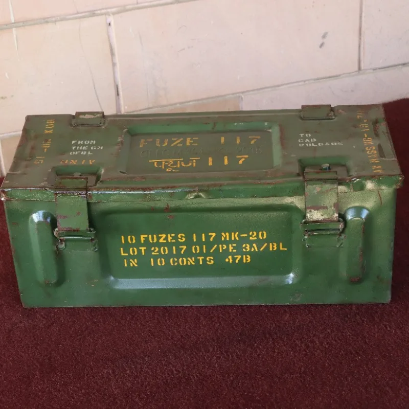 hpznv9tx0fezkzn3staw Vintage Ex-Army Iron Ammo Box — Sturdy 5 kg tool & storage box for vehicles - Image 1