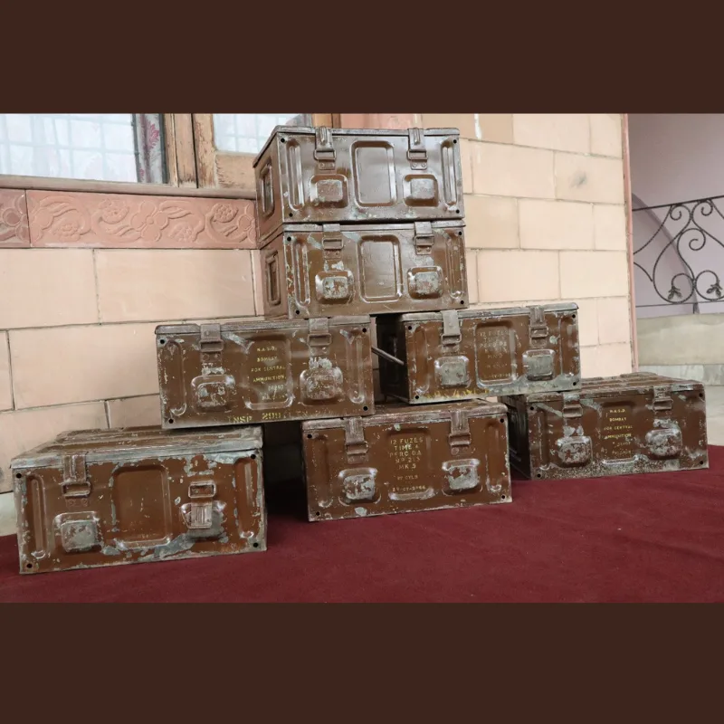 oddkeh4ff9k4w0kbcvsg Vintage Ex-Army Ammo Box (1950s–60s, Original UK Made, Khaki) - Image 1